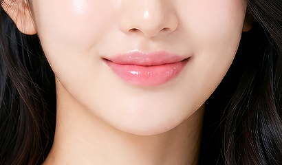 턱끝 필러 시술 부위 — 턱끝 라인을 보완하는 볼륨 디자인